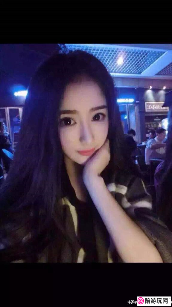 �Ϻ�����Tina