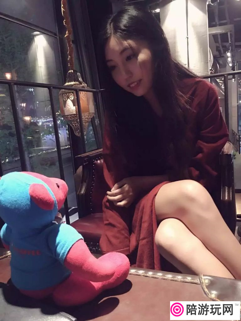 潾Ů..