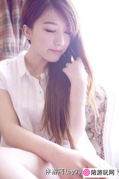 �Ϻ�������ɫ�߸�Ь��