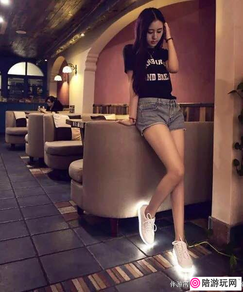 �Ϻ������������ϵ���..